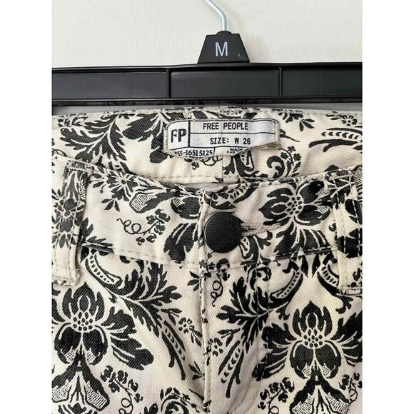 Free People Womens jeans size 26 Baroque printed skinny jeans cream black - Picture 2 of 6
